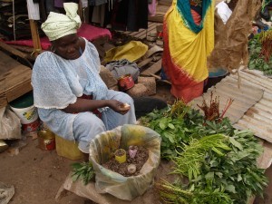 04-woman-vendor-nere-leaves-300x225